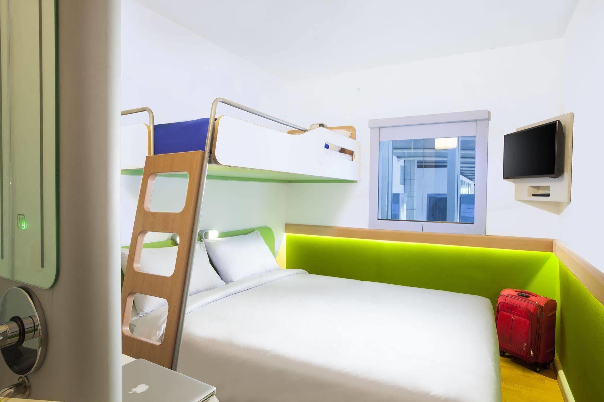 Cordia Hotel Makassar Airport Manda Экстерьер фото